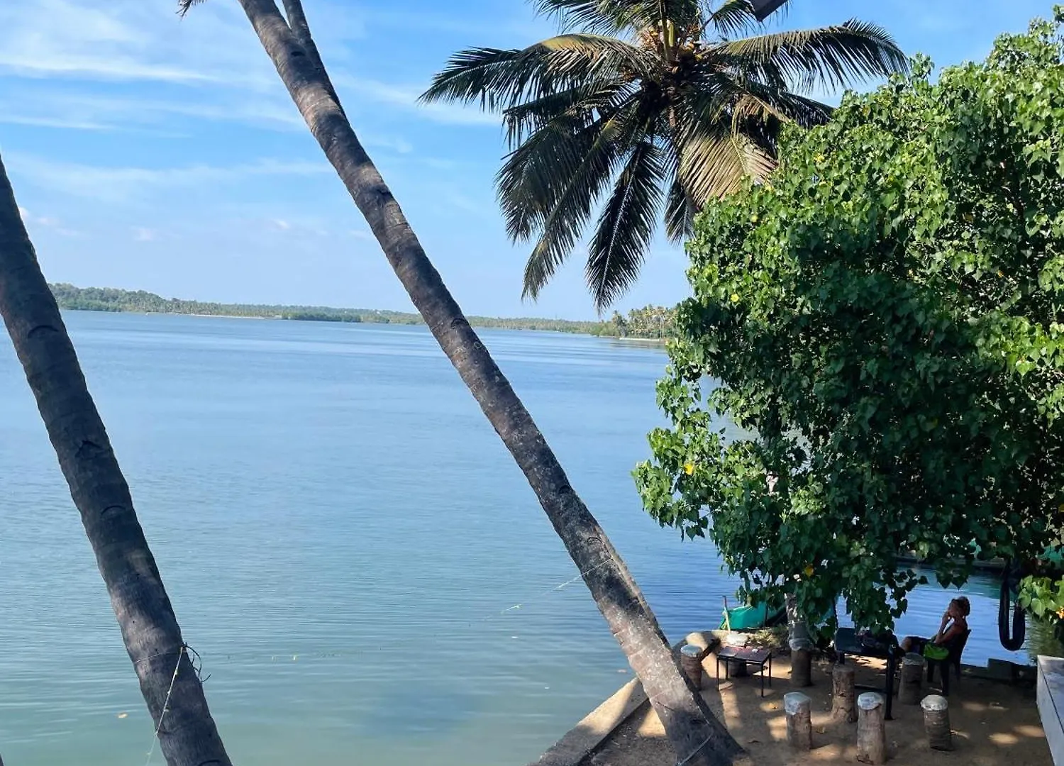 Santa Maria Hostel Munroe Island Mundrothuruth